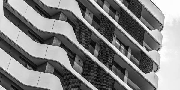 Conflictos Comunidades de Vecinos / Propietarios en Pirineus · Conflictos de Estacionamiento en Parkings y Zonas Comunes